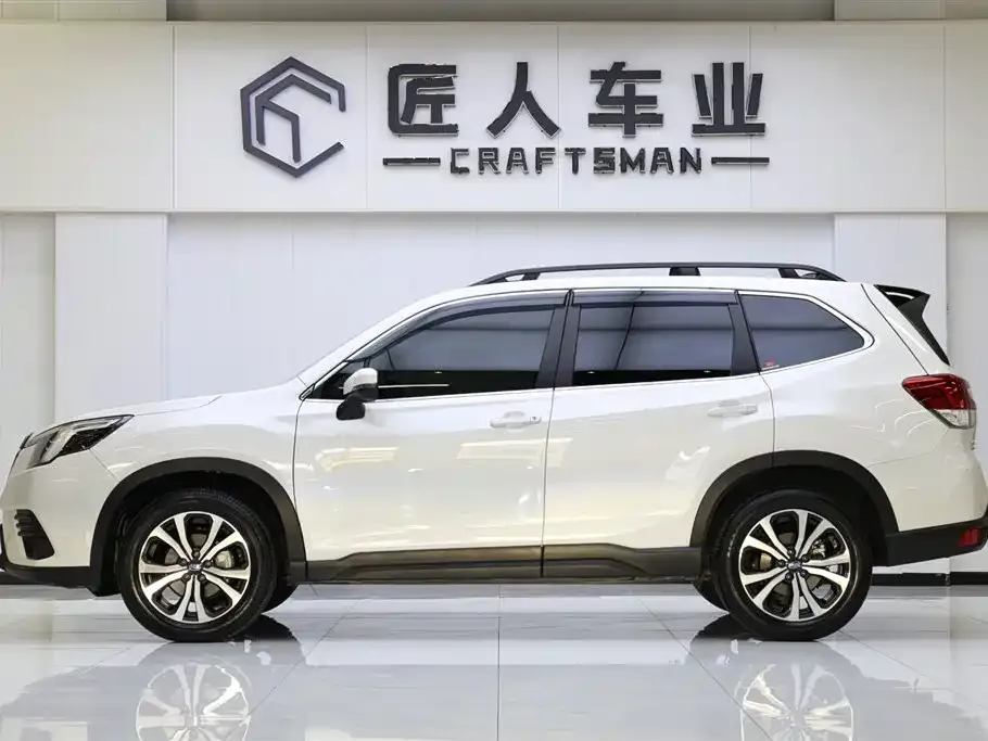 Subaru Forester — фото 2