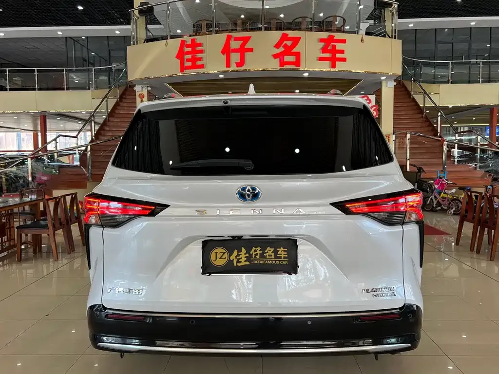 Toyota Sienna 2022 из CN, фото 5