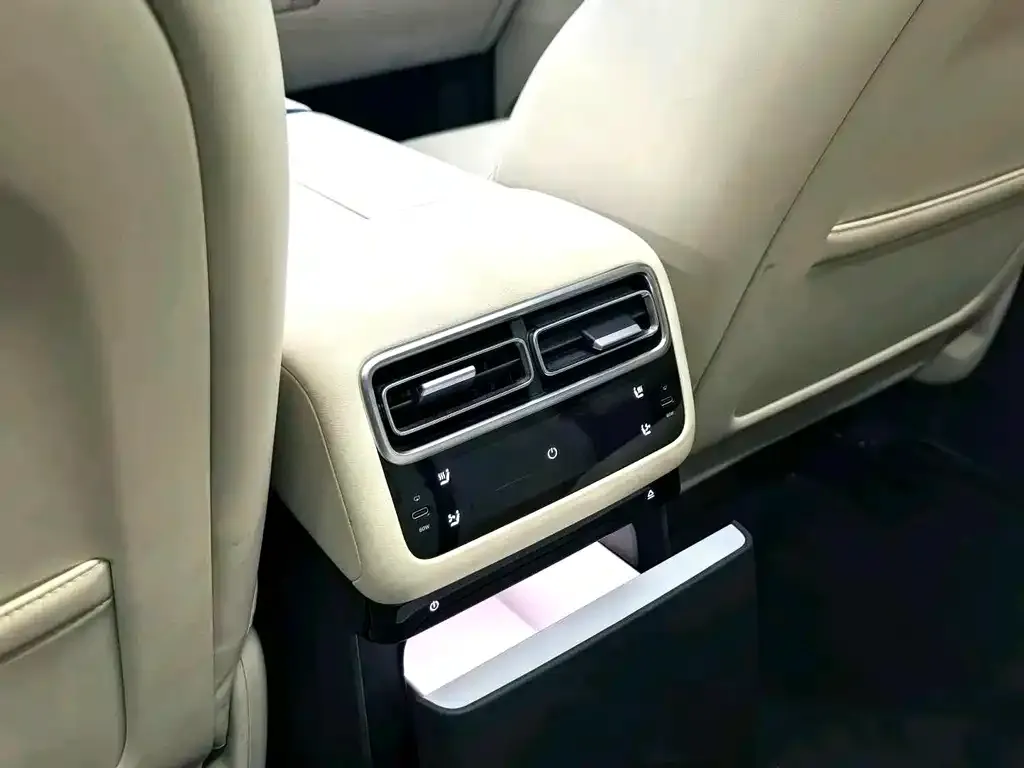 Li Auto L6 2024 из CN, фото 2
