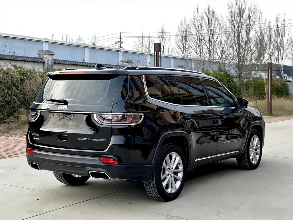 Jeep Grand Commander 2021 из CN, фото 10