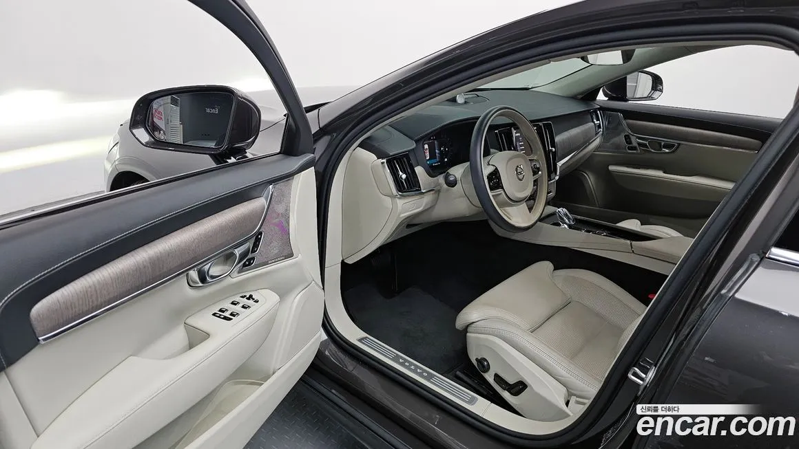 Volvo S90 2023 из KR, фото 4