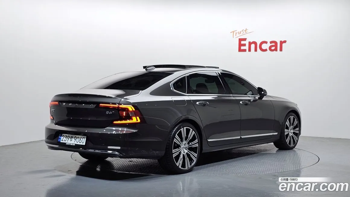 Volvo S90 2023 из KR, фото 6