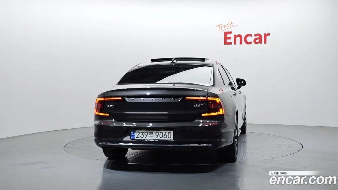 Volvo S90 2023 из KR, фото 2
