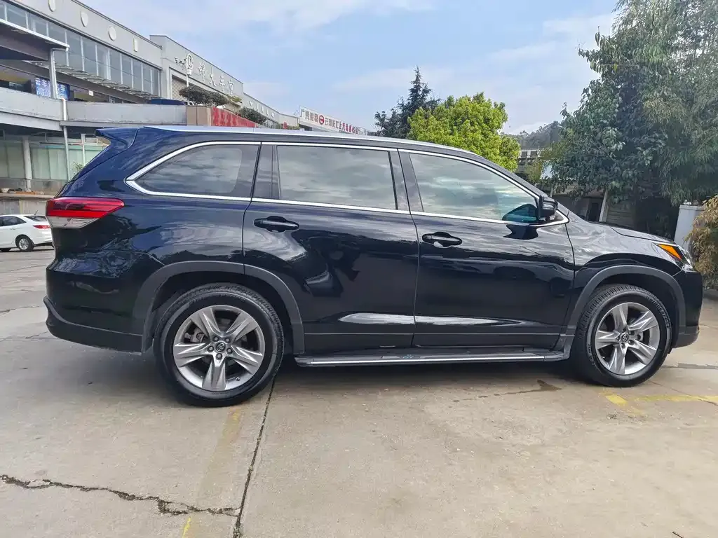 Toyota Highlander 2021 из CN, фото 9