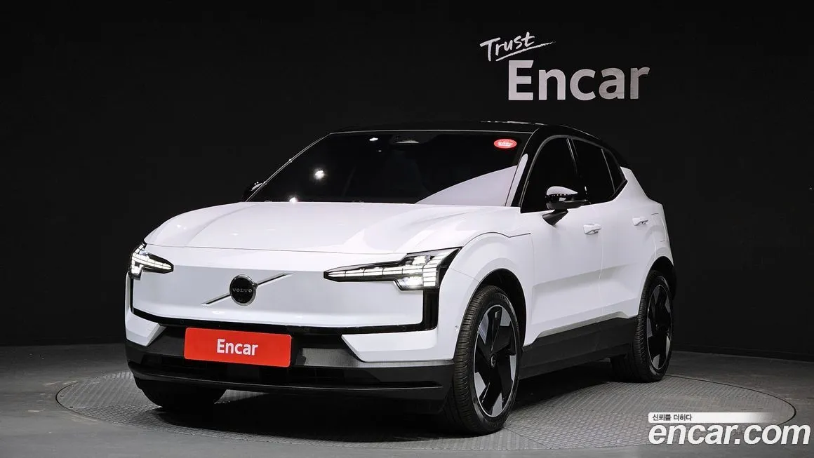 Volvo EX30