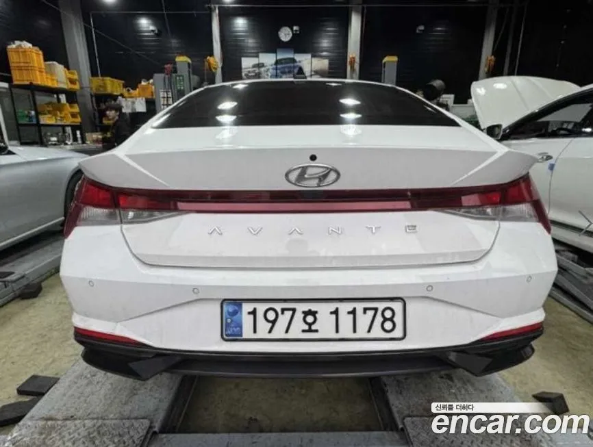 Hyundai AVANTE — фото 9