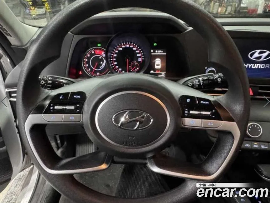 Hyundai AVANTE — фото 10