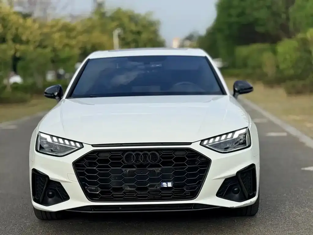 Audi A4L 2023 из CN, фото 6