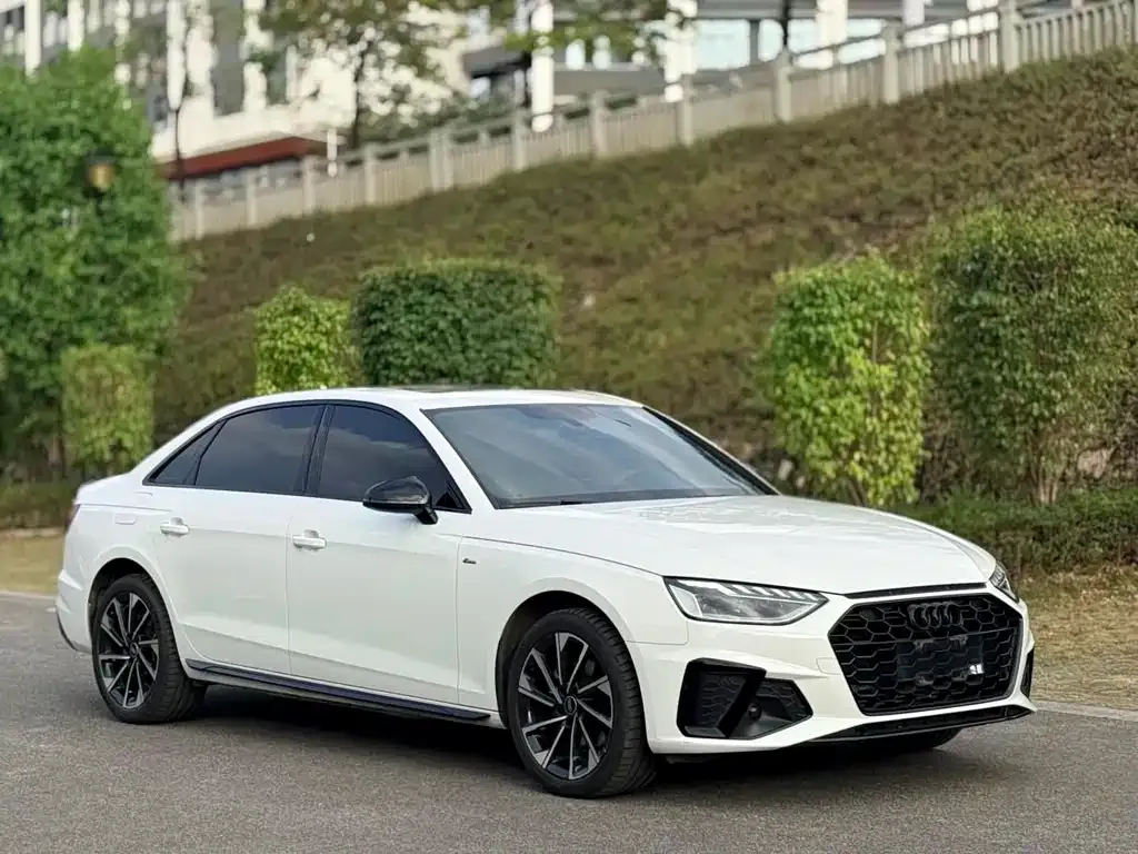 Audi A4L 2023 из CN, фото 7