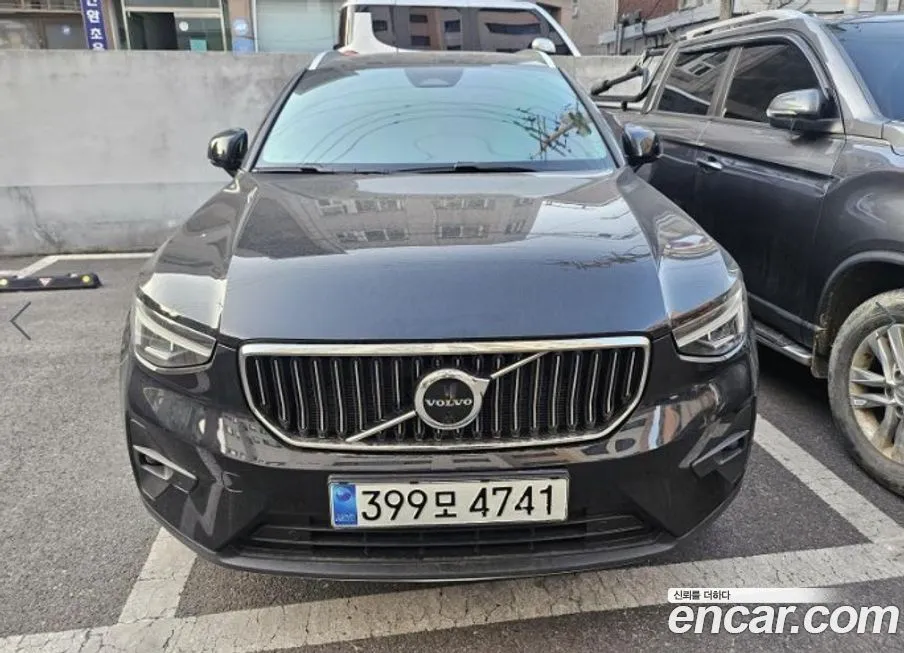 Volvo XC40 B4 Ultimate Bright 1