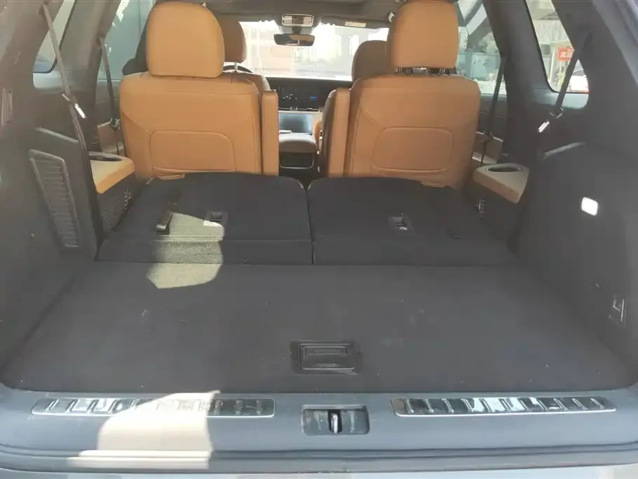 Li Auto Li ONE 2021 из CN, фото 7