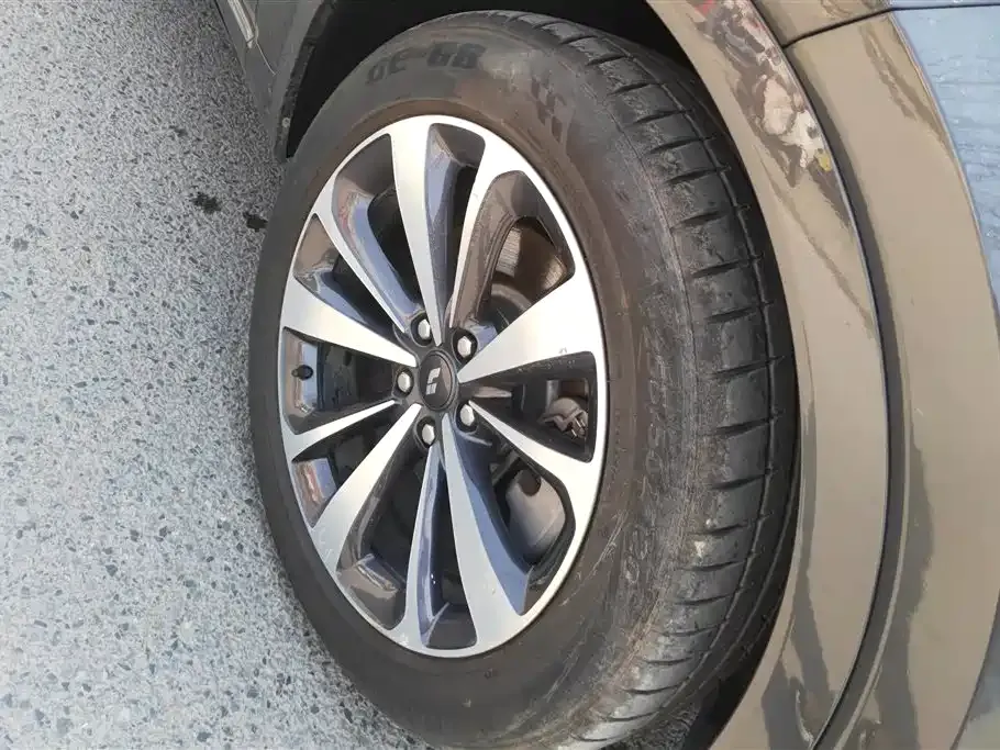 Li Auto Li ONE 2021 из CN, фото 3
