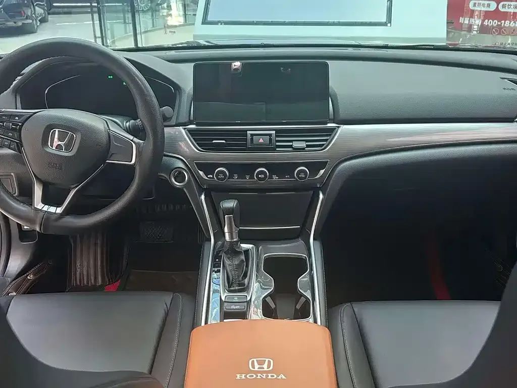 Honda Accord — фото 5