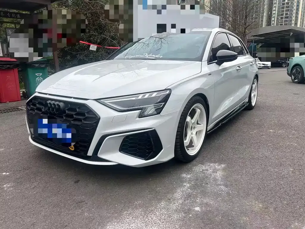 Audi A3 — фото 1