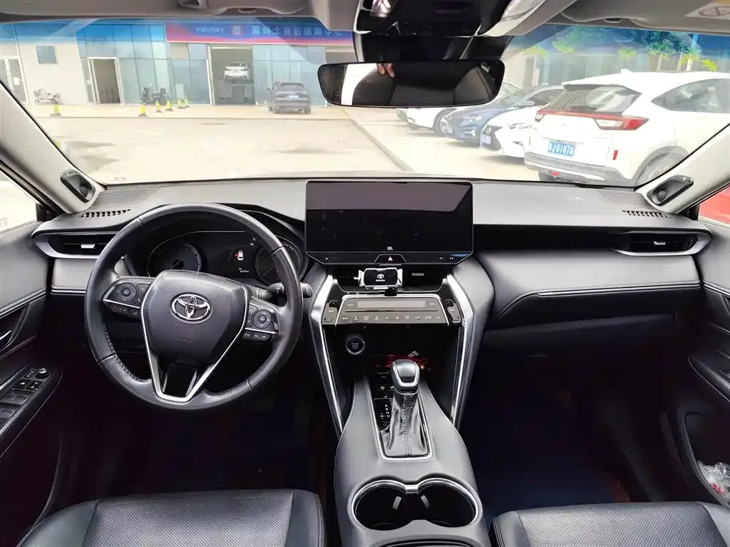 Toyota Venza 2023 из CN, фото 8