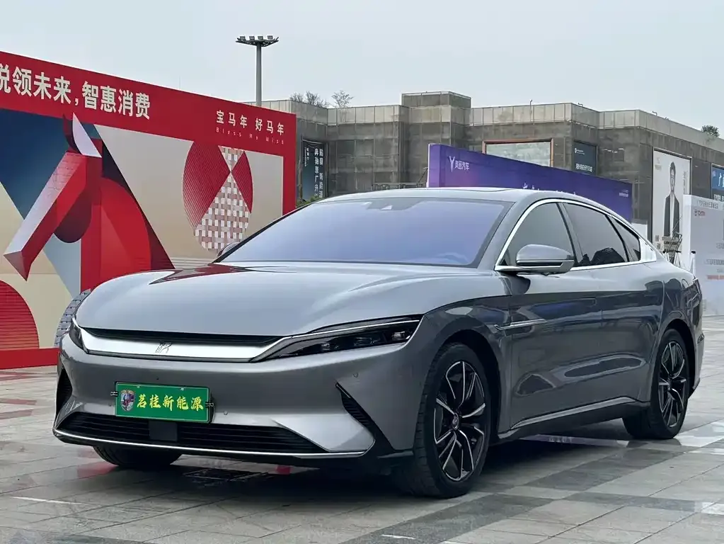 BYD Han — фото 1