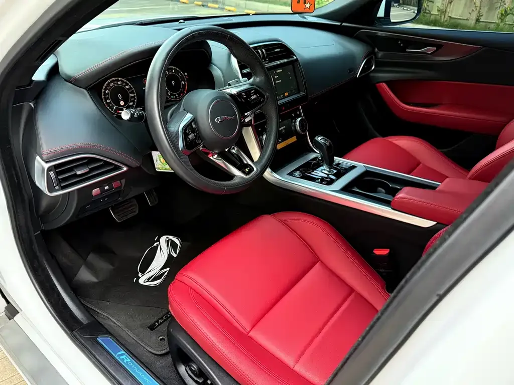 Jaguar XEL 2024 из CN, фото 3