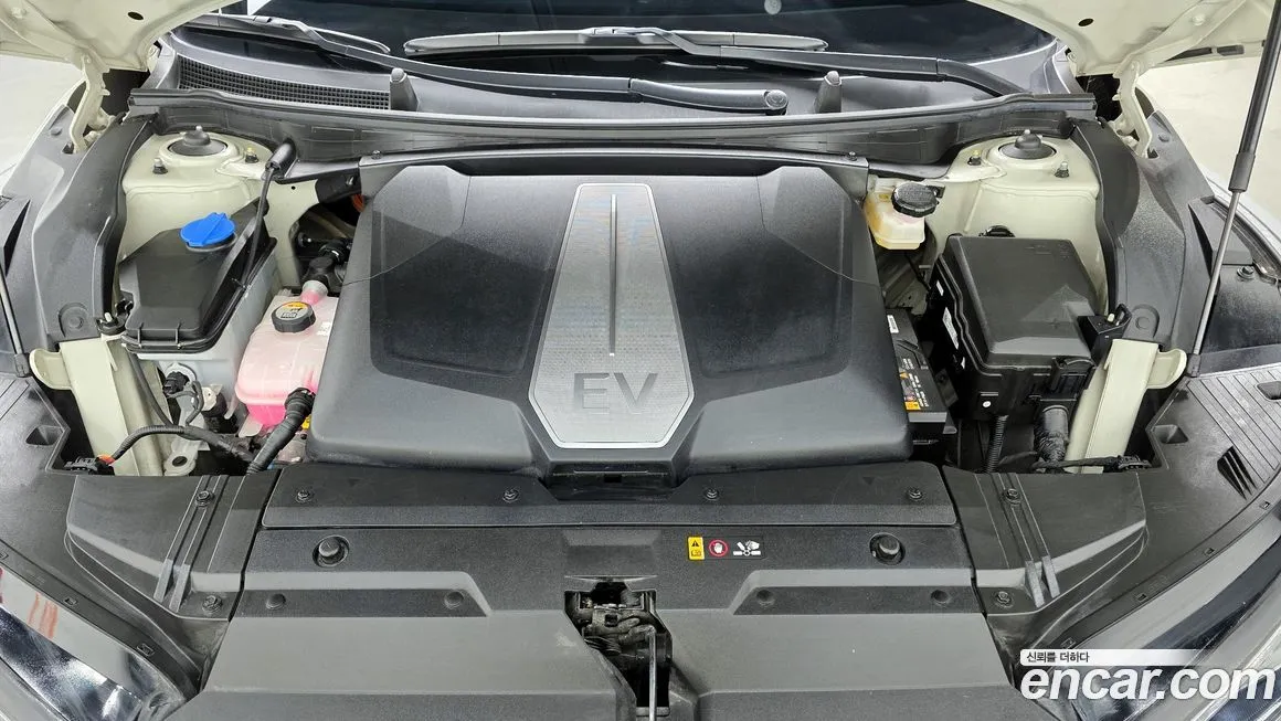 Kia EV6 — фото 10