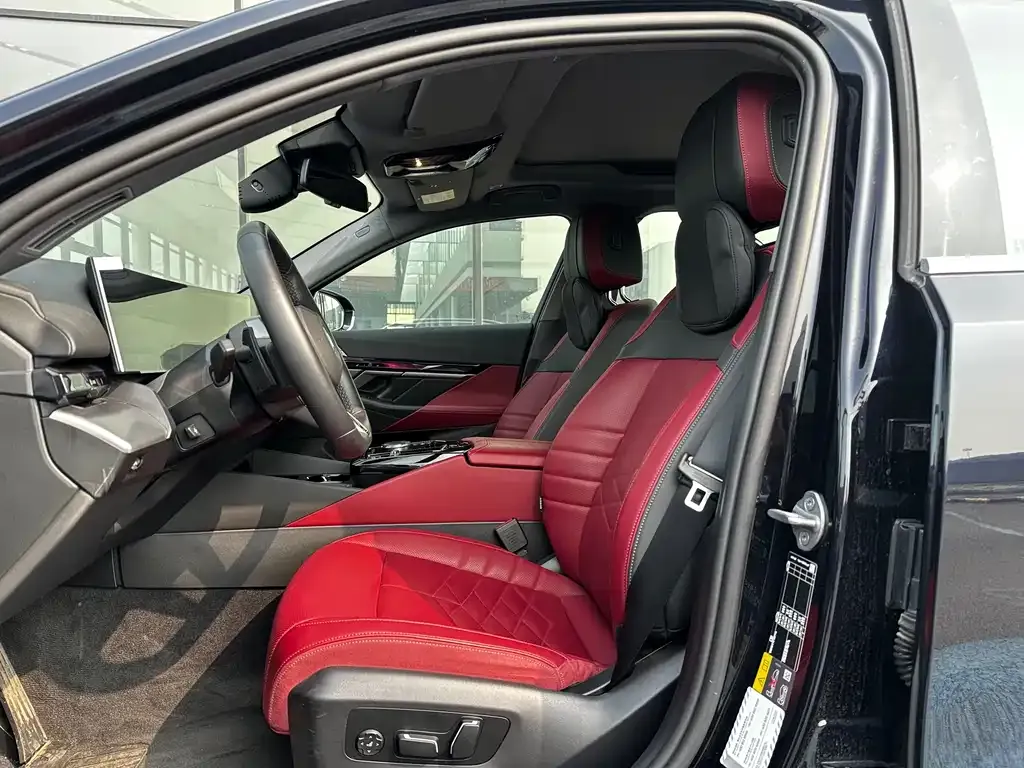 BMW i5 — фото 2