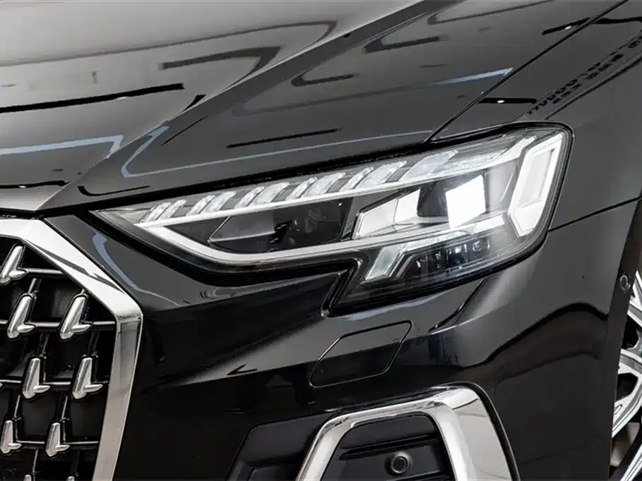 Audi A8 2023 из CN, фото 9