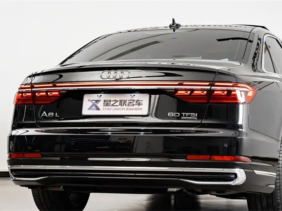 Audi A8 2023 из CN, фото 8