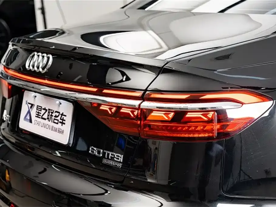 Audi A8 2023 из CN, фото 10