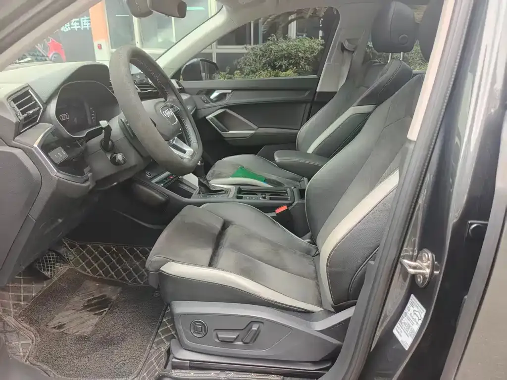 Audi Q3 2021 из CN, фото 9