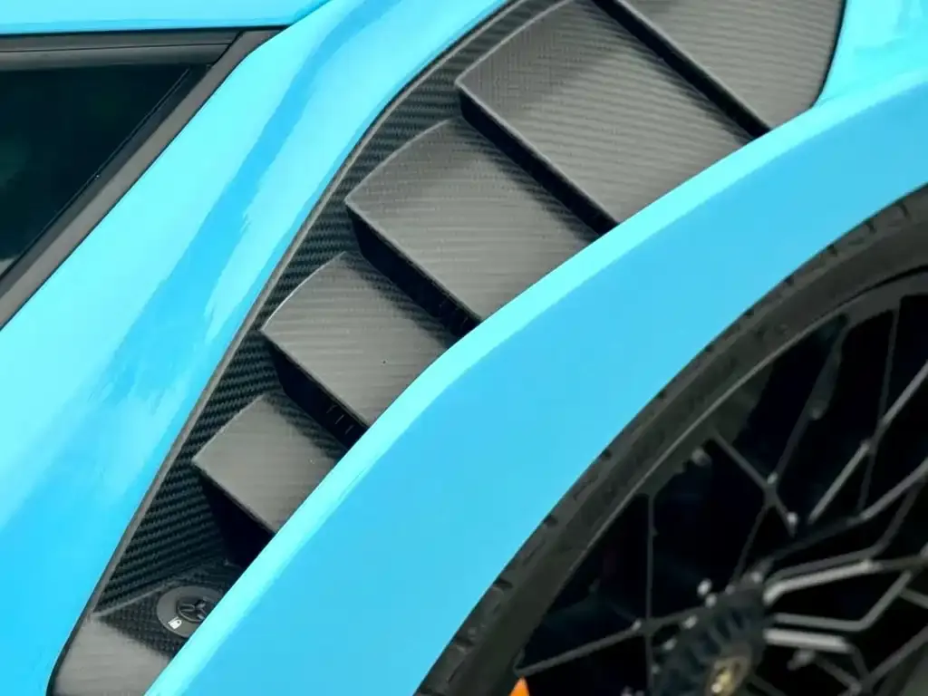 Lamborghini Huracan 2024 из CN, фото 5