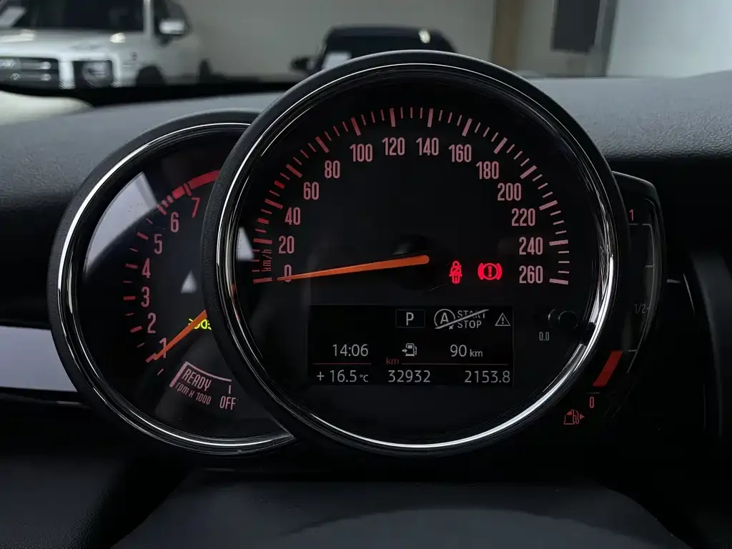 MINI Cooper (3-door) 2021 из CN, фото 2