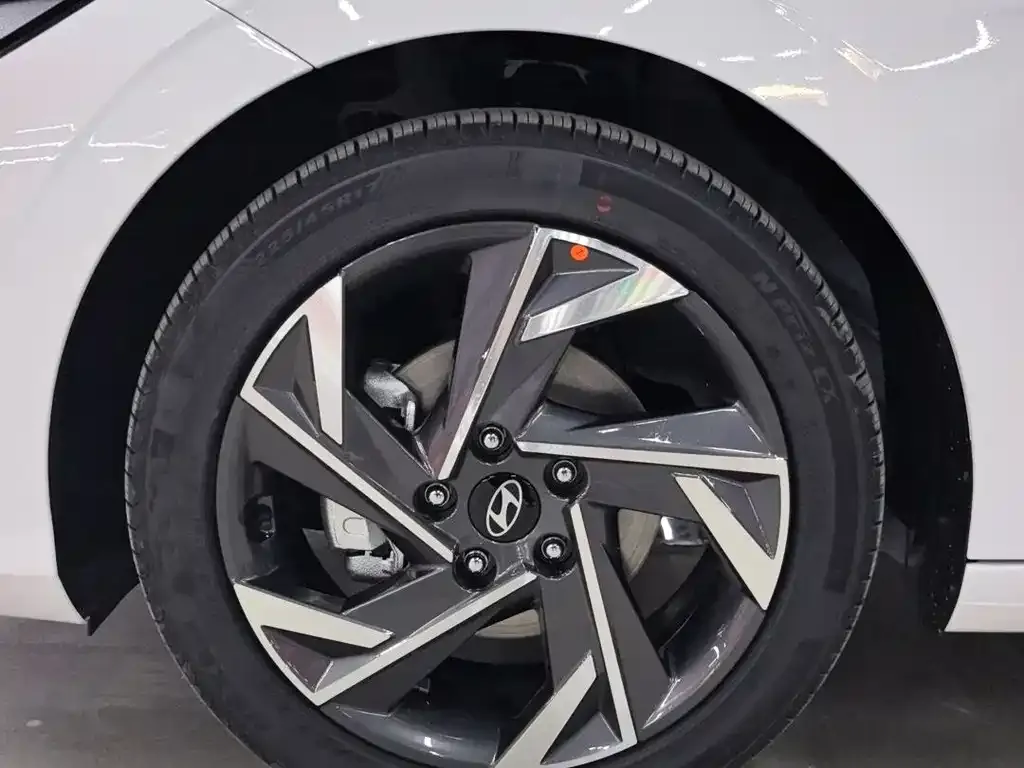 Hyundai Elantra 2026 из CN, фото 8