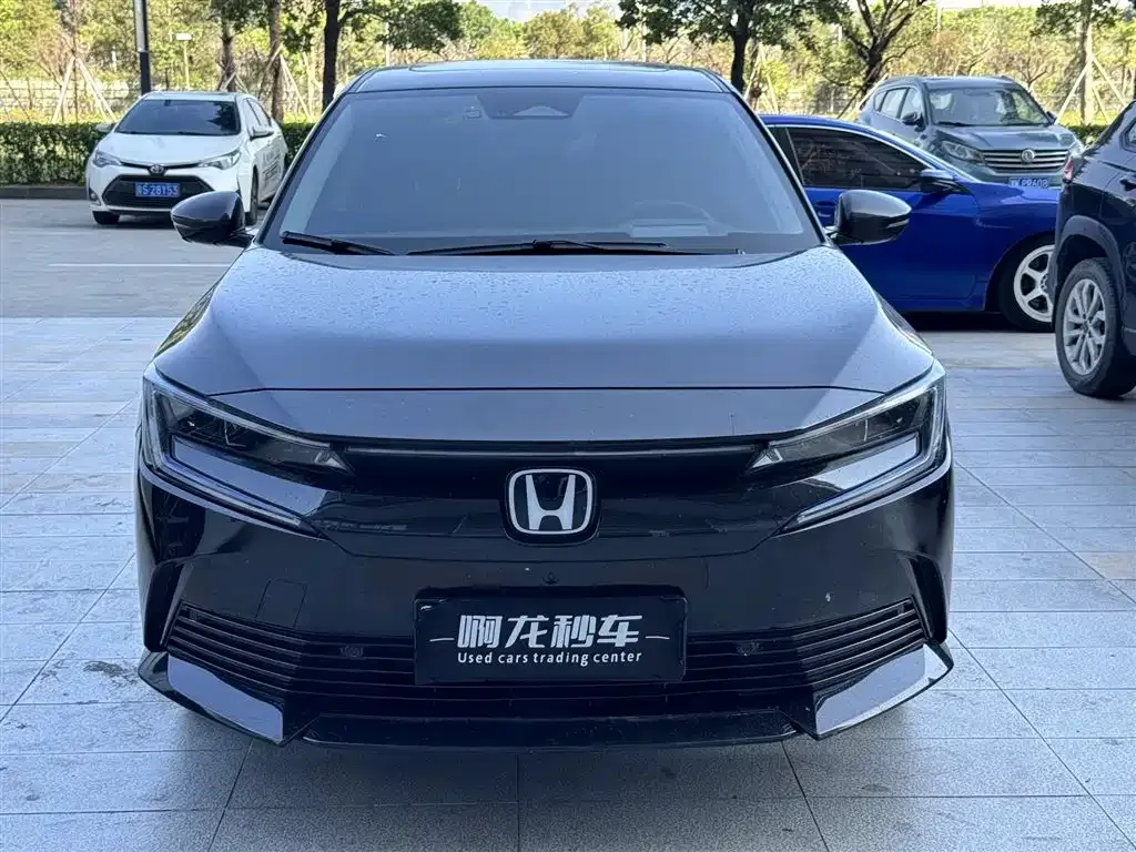 Honda e:NP2 — фото 9