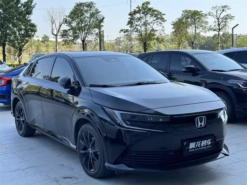 Honda e:NP2 — фото 5