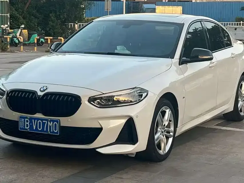 BMW 1 Series — фото 1