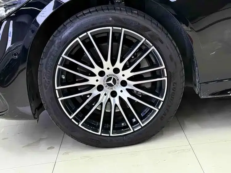 Mercedes-Benz C-Class 2024 из CN, фото 3