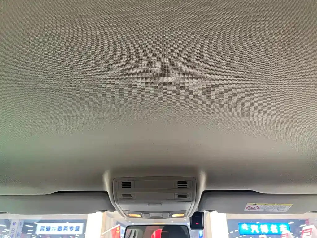 Volkswagen Polo 2024 из CN, фото 8