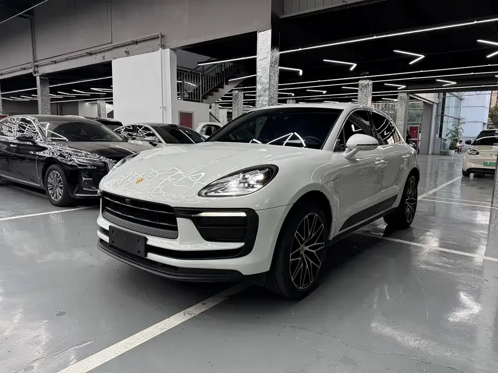 Porsche Macan — фото 1
