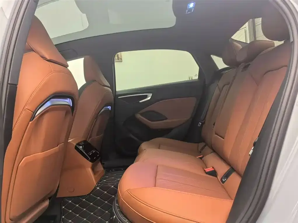 Audi A5L 2025 из CN, фото 3