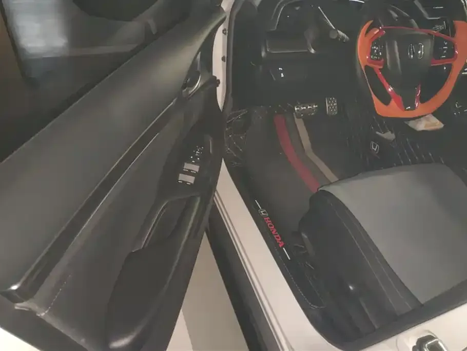 Honda Civic 2022 из CN, фото 2