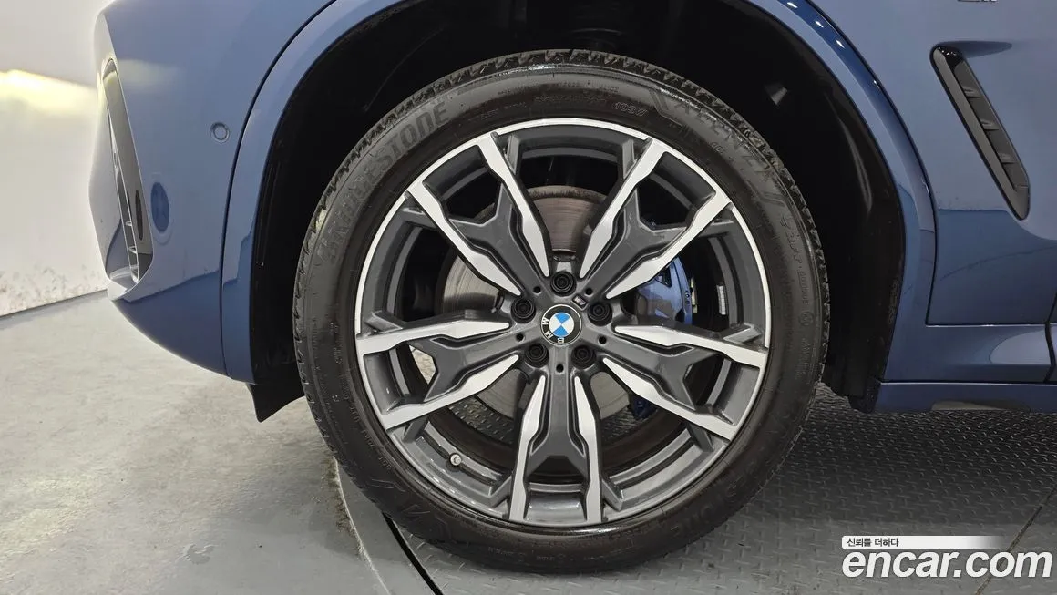 BMW X4 2025 из KR, фото 5