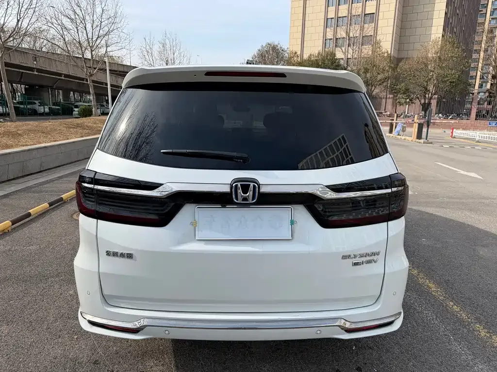 Honda Elysion 2023 из CN, фото 7