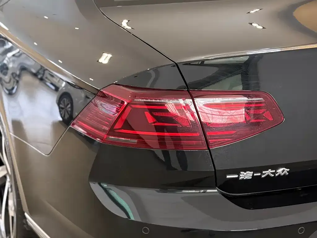 Volkswagen Magotan 2025 из CN, фото 4