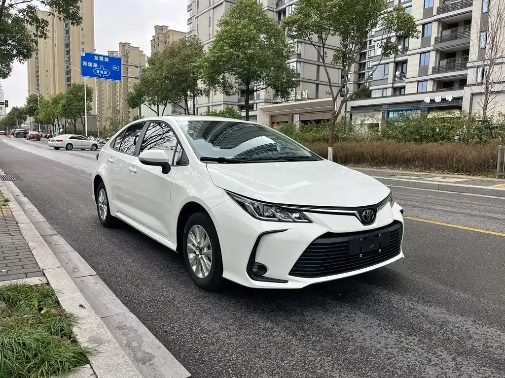 Toyota Corolla 2024 из CN, фото 7