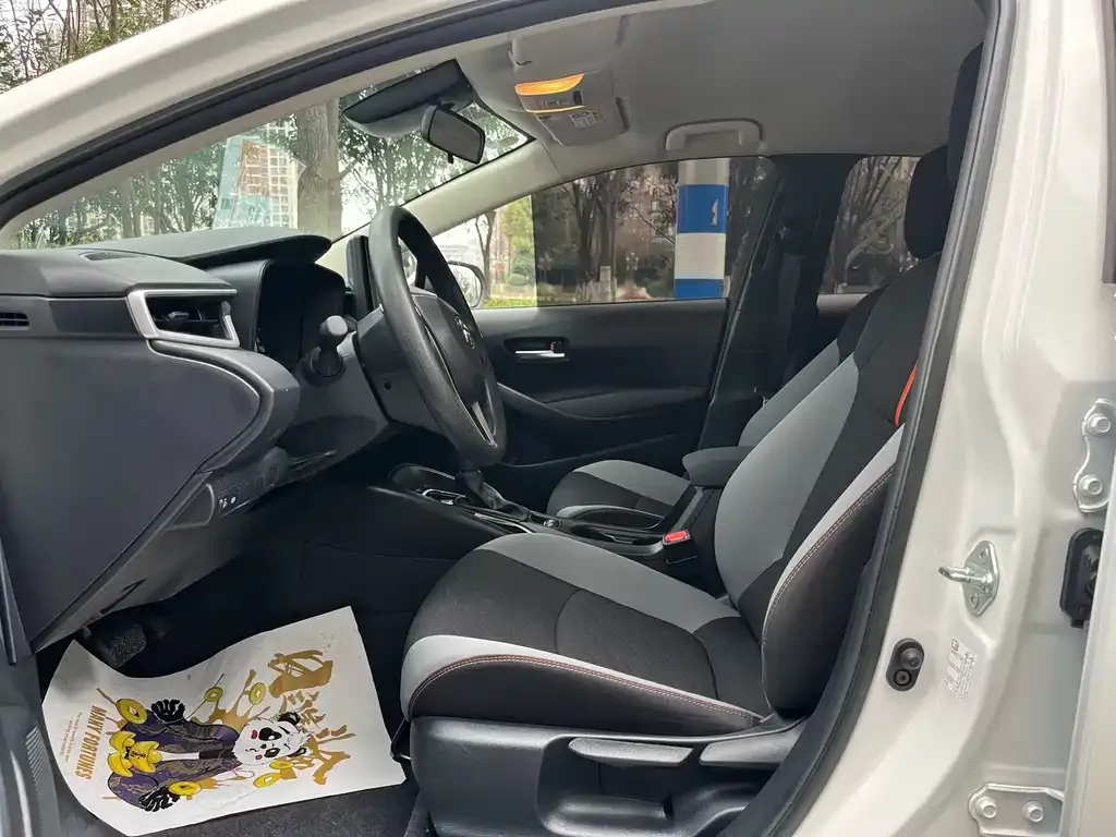 Toyota Corolla 2024 из CN, фото 2