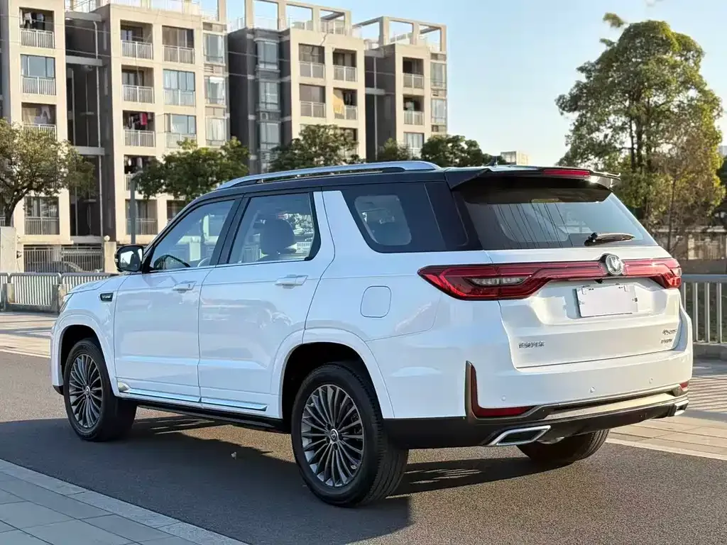 Changan CS95 — фото 10