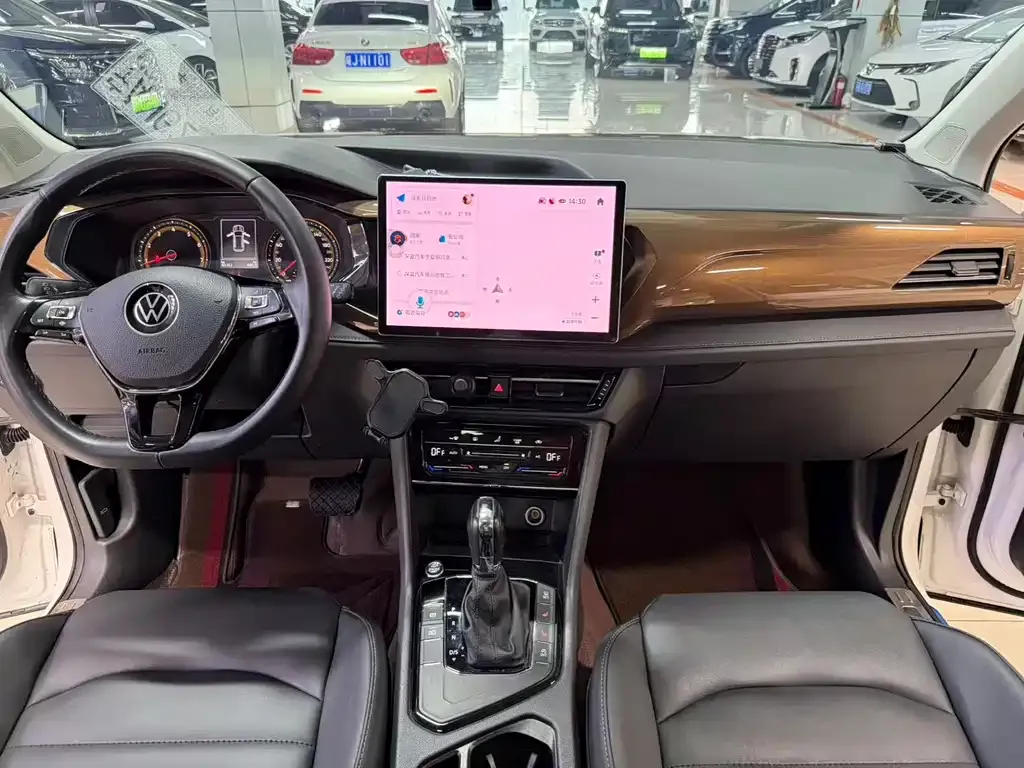 Volkswagen Tharu 2022 из CN, фото 8