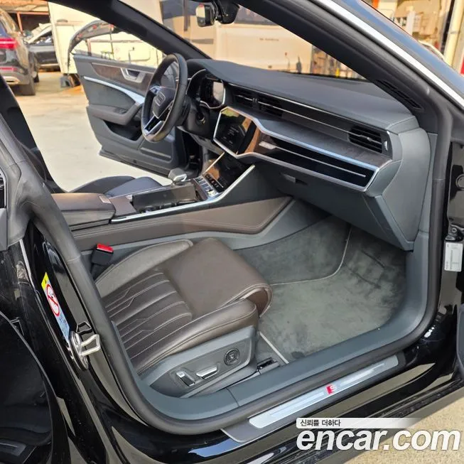 Audi A7 2021 из KR, фото 8