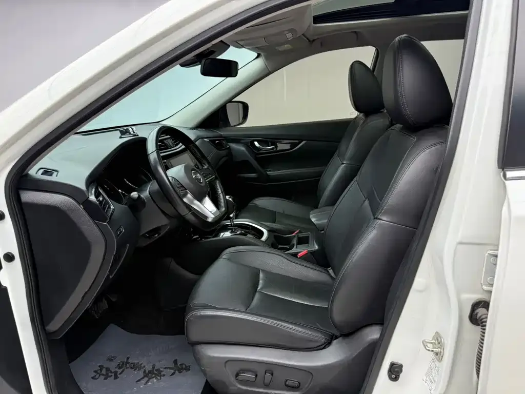 Nissan X-Trail 2023 из CN, фото 5