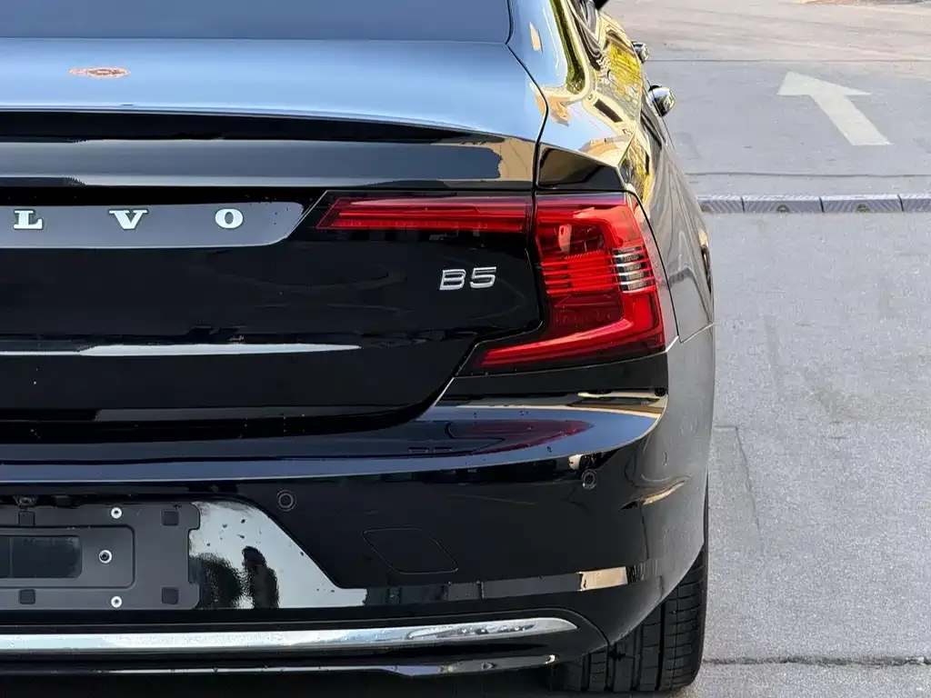 Volvo S90 — фото 3