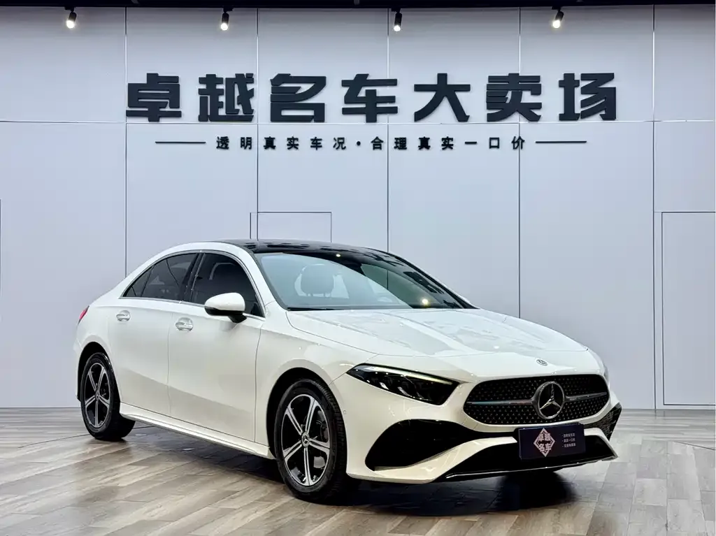 Mercedes-Benz A-Class — фото 8