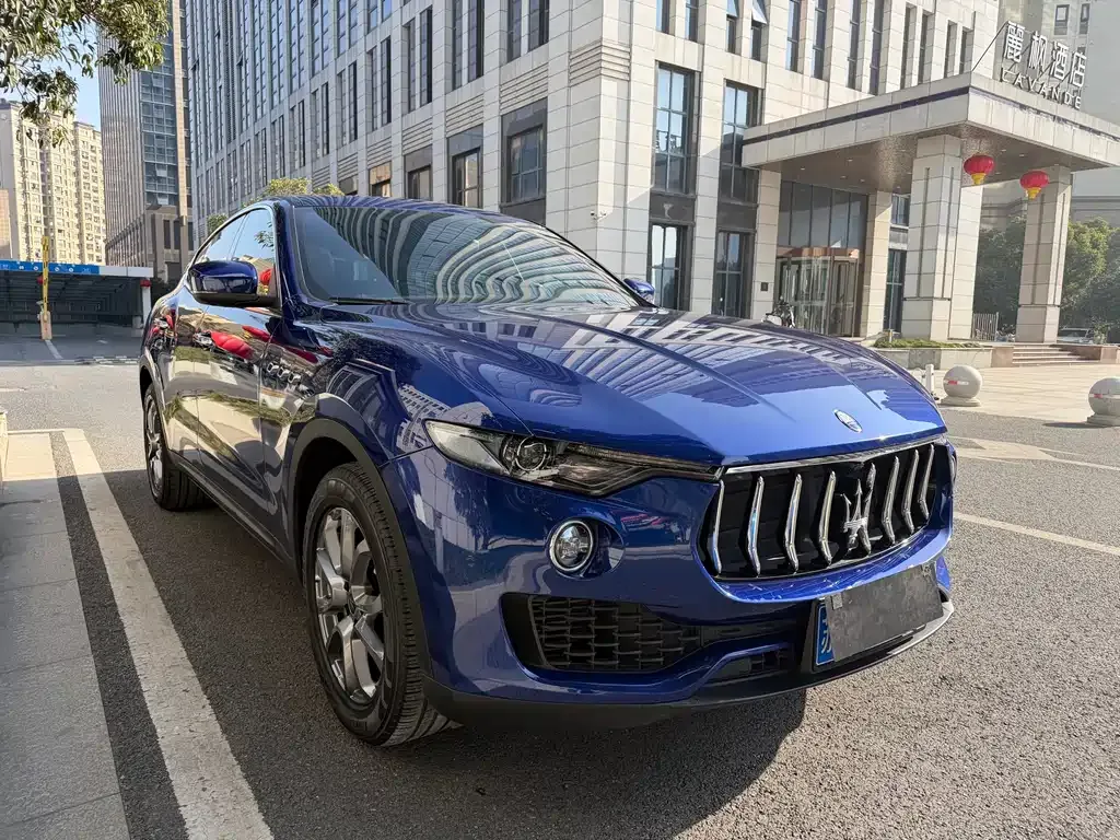 Maserati Levante — фото 5